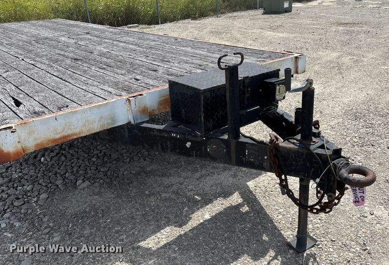 image for item EN5587 1982 Shop built equipment trailer