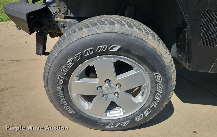 image for item EO4608 1994 Jeep Wrangler S SUV