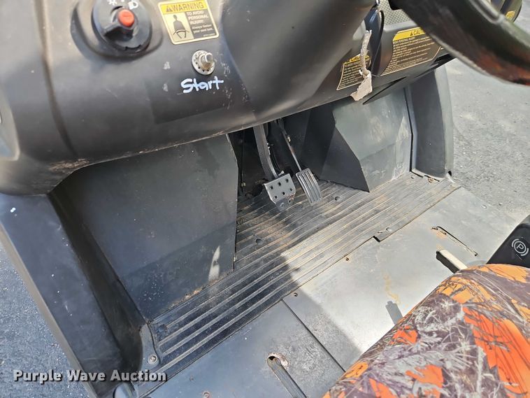 image for item EO4644 2010 Kubota RTV500 utility vehicle