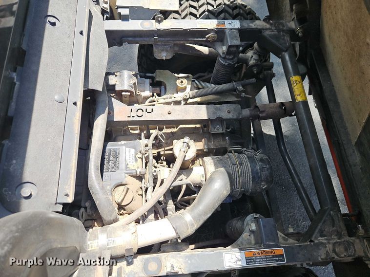 image for item EO4644 2010 Kubota RTV500 utility vehicle