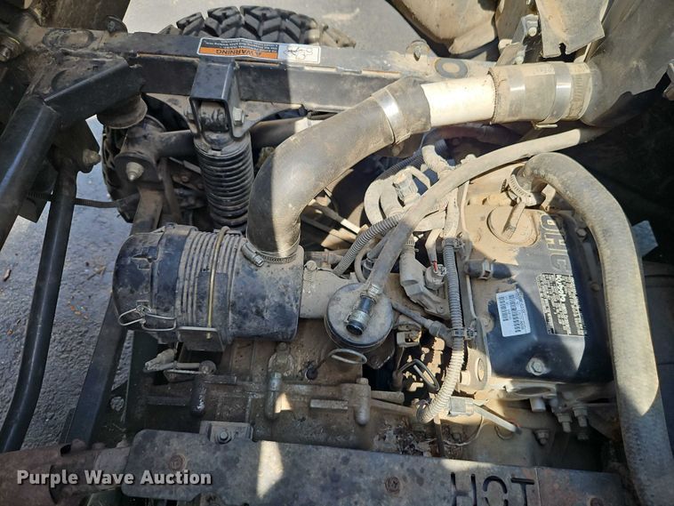 image for item EO4644 2010 Kubota RTV500 utility vehicle