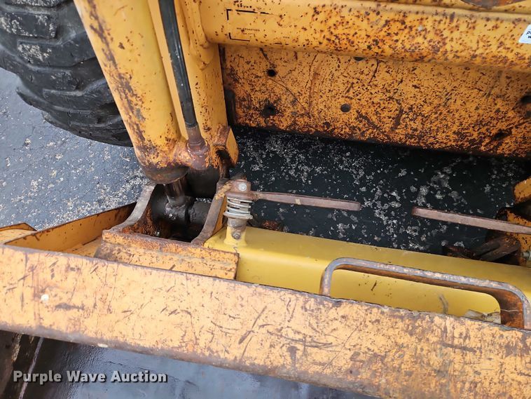 image for item EO4647 1992 Case 1840 skid steer loader