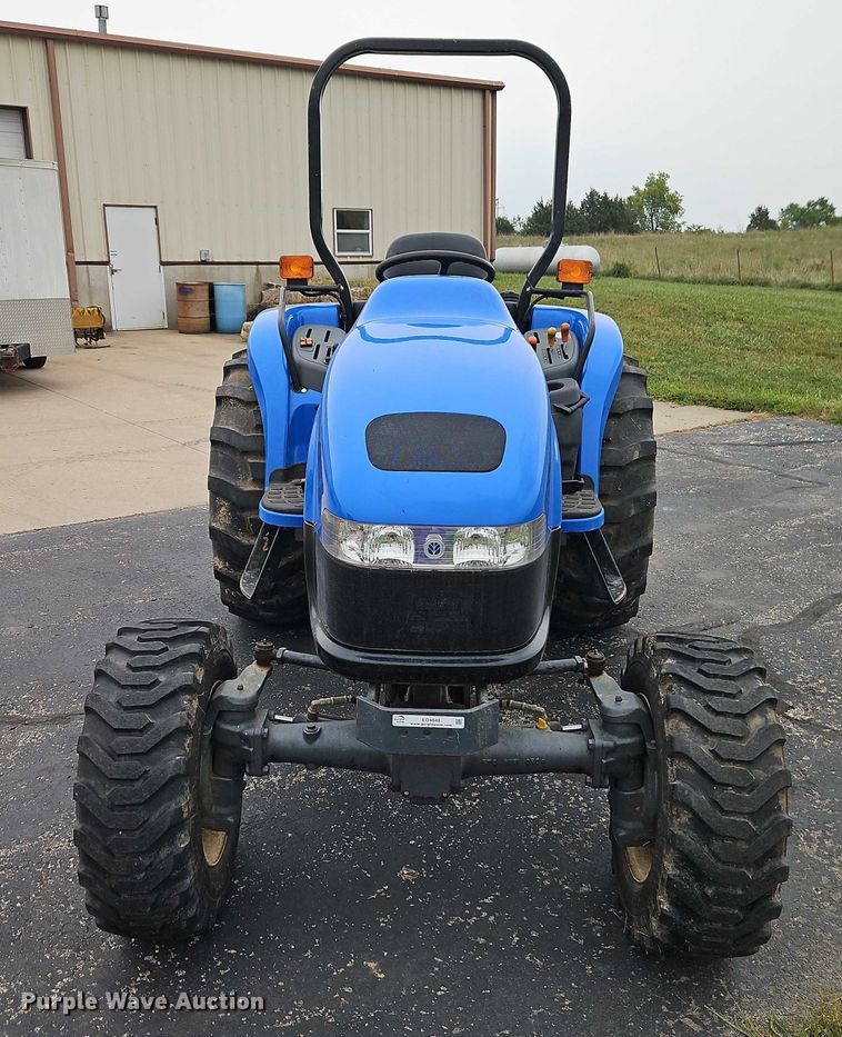 image for item EO4648 New Holland TC35D MFWD tractor
