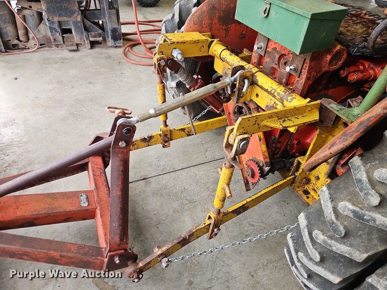 image for item EO4651 International 404 tractor