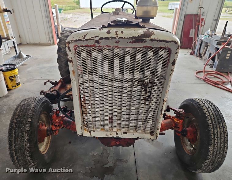 image for item EO4651 International 404 tractor