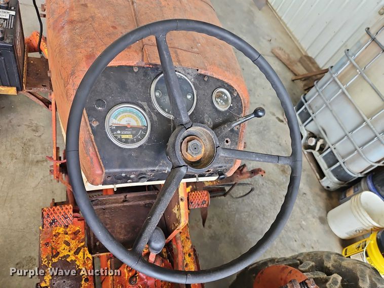 image for item EO4651 International 404 tractor