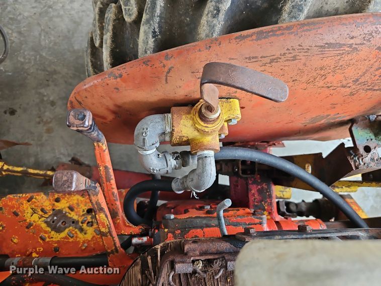 image for item EO4651 International 404 tractor