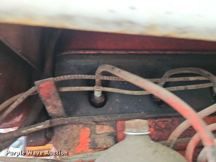 image for item EO4651 International 404 tractor