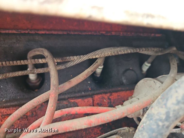 image for item EO4651 International 404 tractor