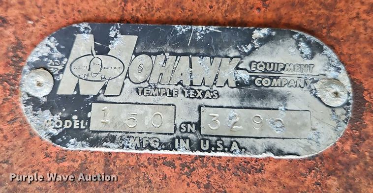 image for item EO4651 International 404 tractor