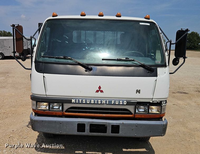 image for item EO4656 2002 Mitsubishi Fuso FE639 flatbed truck