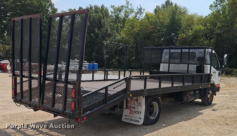 image for item EO4656 2002 Mitsubishi Fuso FE639 flatbed truck