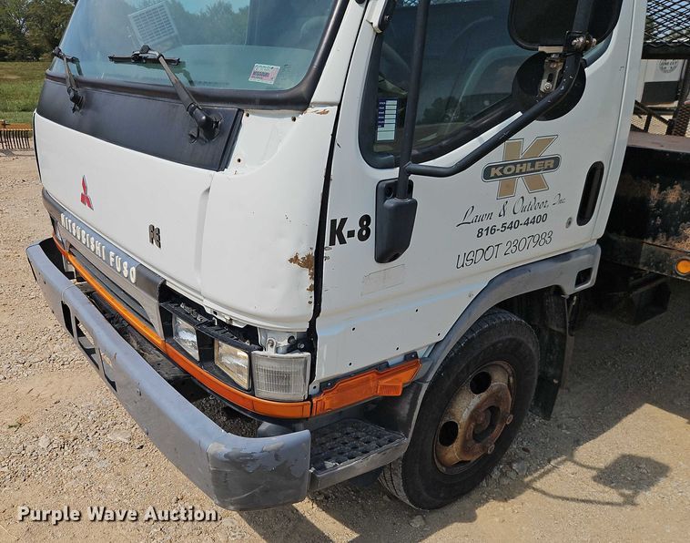 image for item EO4656 2002 Mitsubishi Fuso FE639 flatbed truck