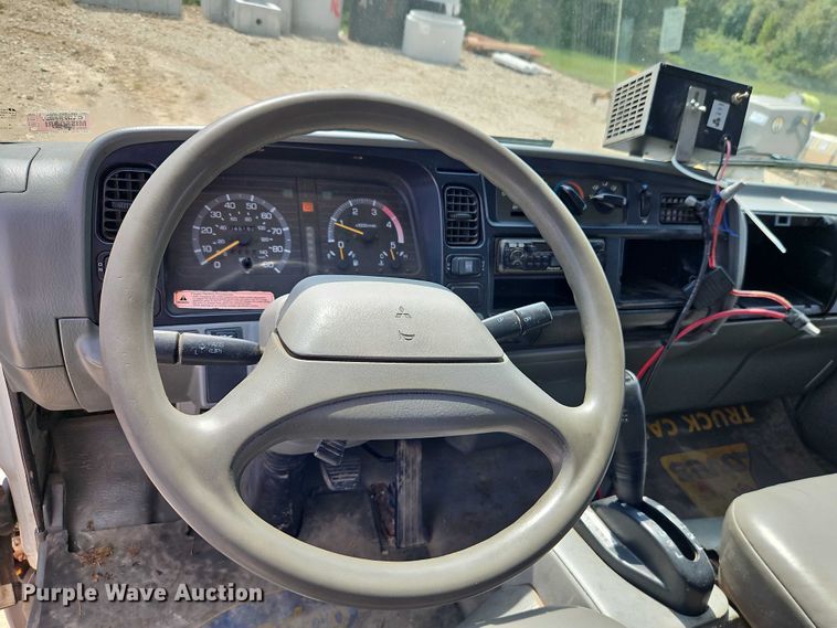 image for item EO4656 2002 Mitsubishi Fuso FE639 flatbed truck