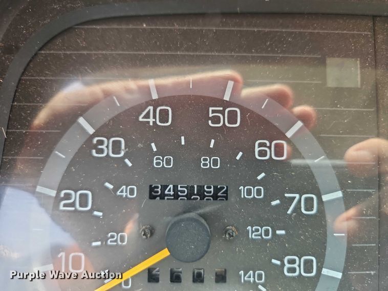 image for item EO4656 2002 Mitsubishi Fuso FE639 flatbed truck