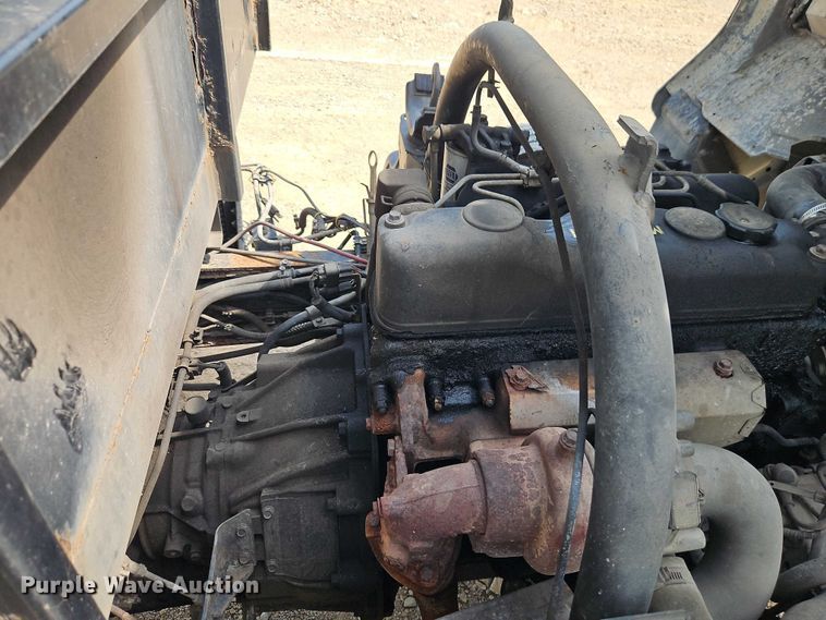 image for item EO4656 2002 Mitsubishi Fuso FE639 flatbed truck