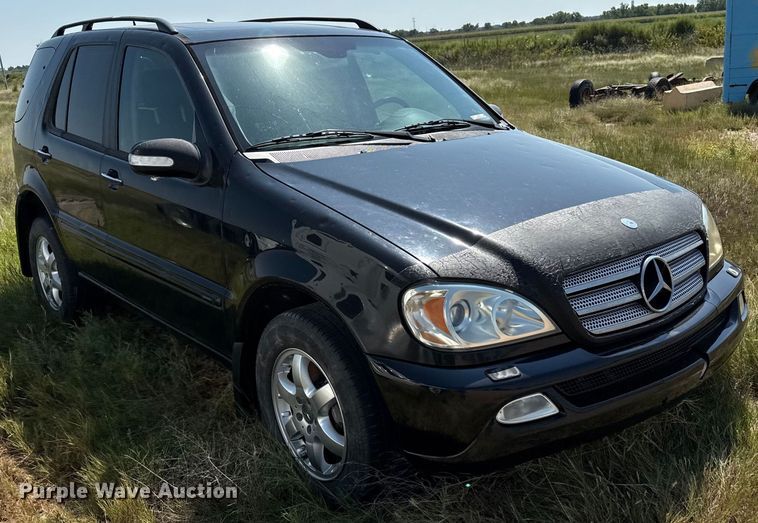 image for item EP0516 2004 Mercedes-Benz ML500 SUV