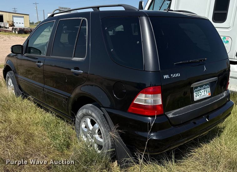 image for item EP0516 2004 Mercedes-Benz ML500 SUV