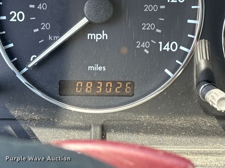 image for item EP0516 2004 Mercedes-Benz ML500 SUV