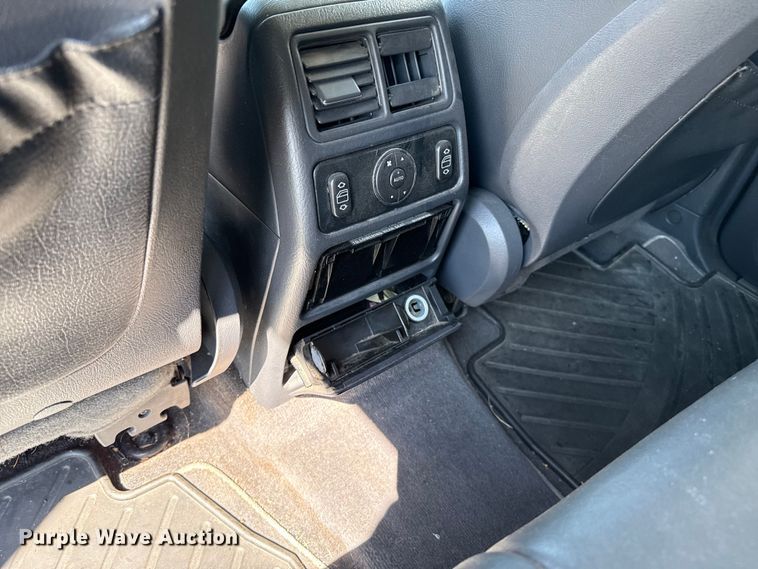 image for item EP0516 2004 Mercedes-Benz ML500 SUV