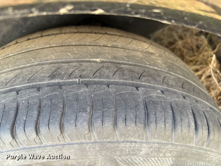 image for item EP0516 2004 Mercedes-Benz ML500 SUV