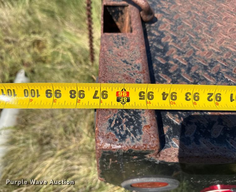 image for item EP0518 2001 Chevrolet Silverado 3500 Ext. Cab flatbed pickup truck