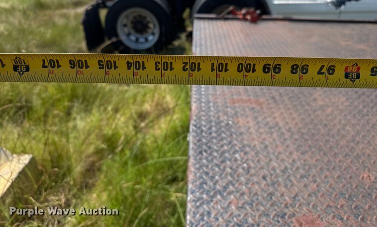 image for item EP0518 2001 Chevrolet Silverado 3500 Ext. Cab flatbed pickup truck