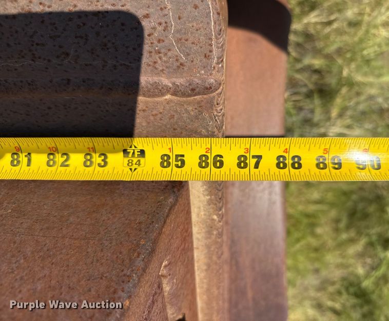 image for item EP0519 1997 Ford F450 Super Duty flatbed truck