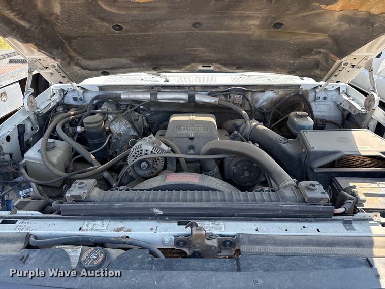 image for item EP0519 1997 Ford F450 Super Duty flatbed truck