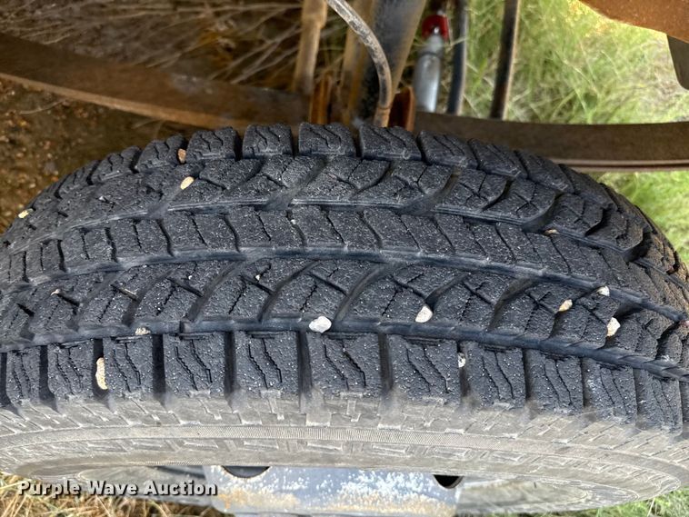 image for item EP0519 1997 Ford F450 Super Duty flatbed truck