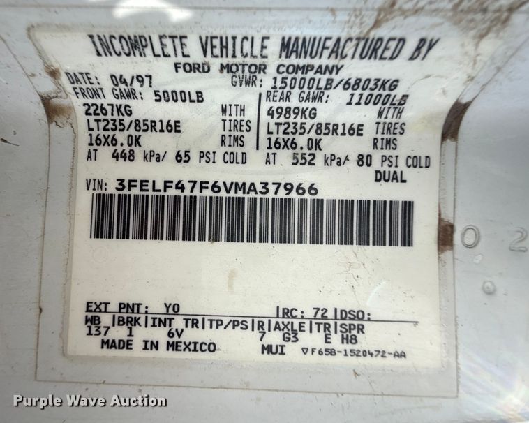 image for item EP0519 1997 Ford F450 Super Duty flatbed truck