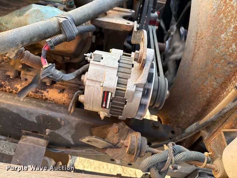 image for item EP0532 1989 International party bus