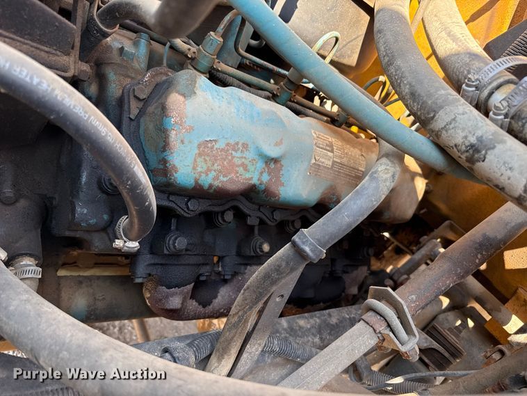 image for item EP0532 1989 International party bus