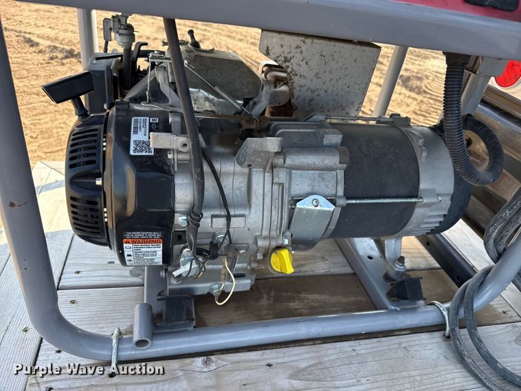 image for item EP0532 1989 International party bus