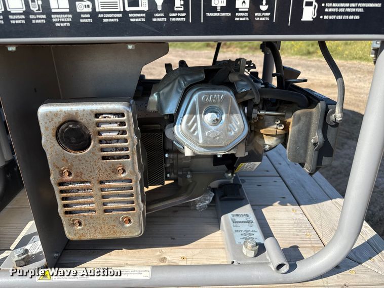 image for item EP0532 1989 International party bus