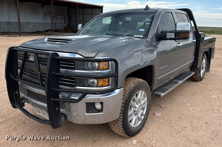 image for item EP0537 2017 Chevrolet Silverado 2500HD Crew Cab flatbed pickup truck