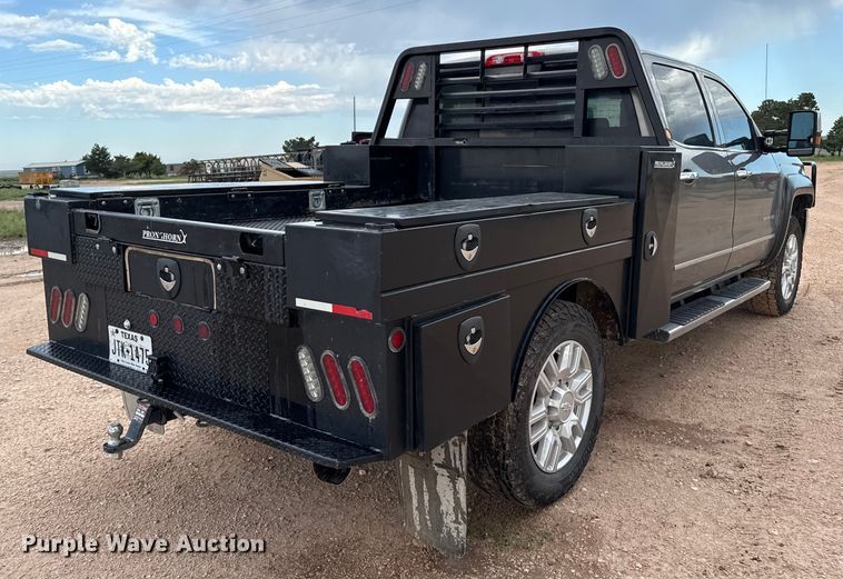 image for item EP0537 2017 Chevrolet Silverado 2500HD Crew Cab flatbed pickup truck