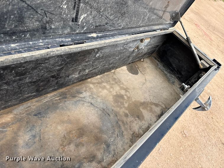 image for item EP0537 2017 Chevrolet Silverado 2500HD Crew Cab flatbed pickup truck