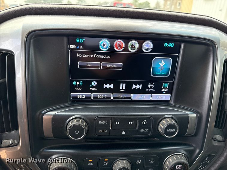 image for item EP0537 2017 Chevrolet Silverado 2500HD Crew Cab flatbed pickup truck