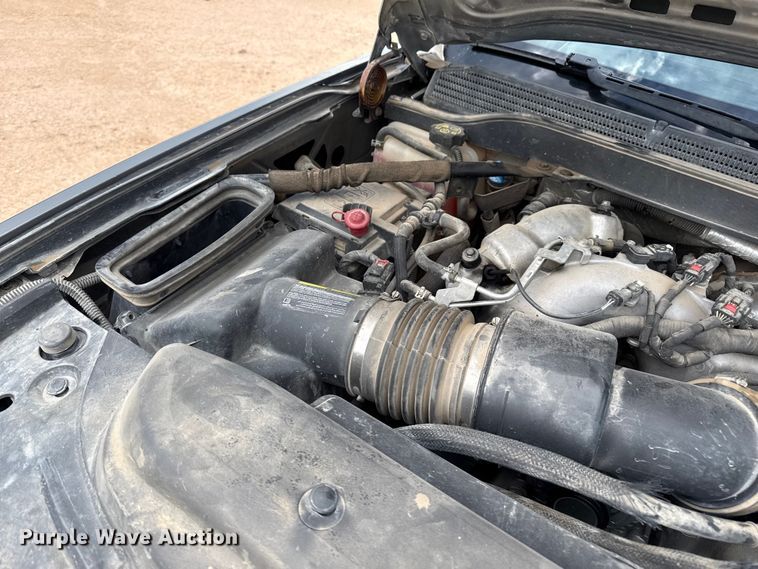 image for item EP0537 2017 Chevrolet Silverado 2500HD Crew Cab flatbed pickup truck