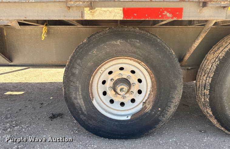 image for item EP0538 2008 Diamond C equipment trailer