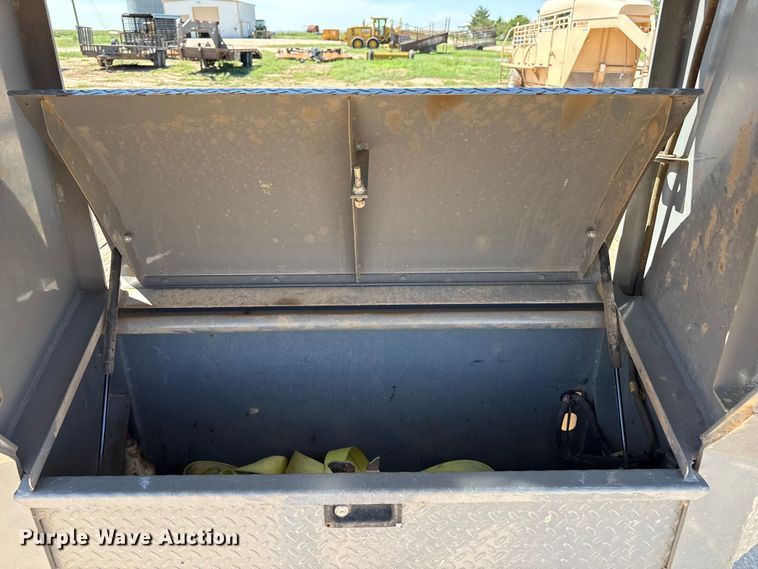 image for item EP0543 2021 Diamond C equipment trailer