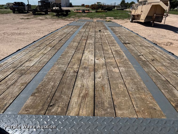 image for item EP0543 2021 Diamond C equipment trailer