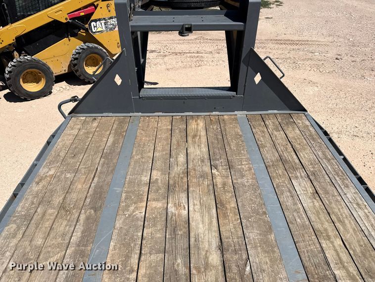 image for item EP0543 2021 Diamond C equipment trailer