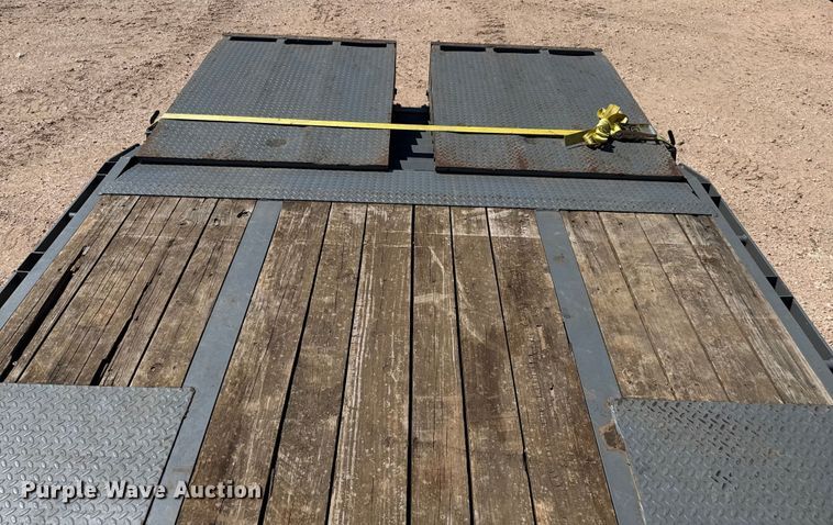 image for item EP0543 2021 Diamond C equipment trailer