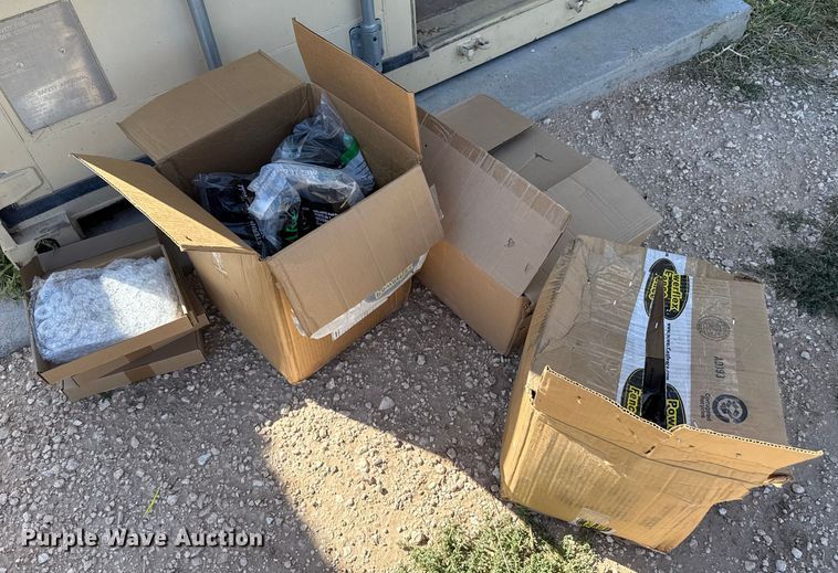 image for item EP0564 Fencing materials