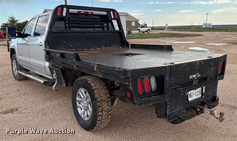 image for item EP0565 2018 Chevrolet Silverado 3500HD Crew Cab bale bed pickup truck