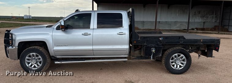 image for item EP0565 2018 Chevrolet Silverado 3500HD Crew Cab bale bed pickup truck