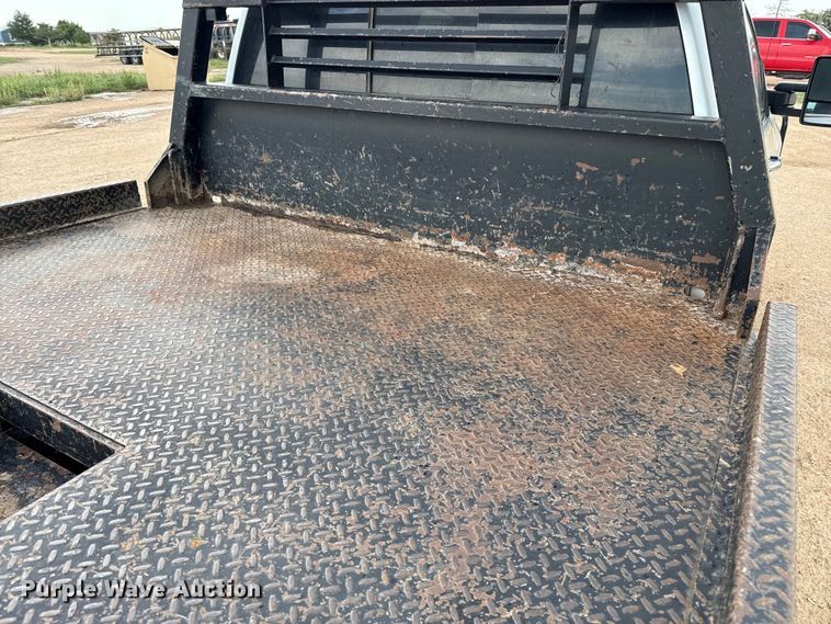 image for item EP0565 2018 Chevrolet Silverado 3500HD Crew Cab bale bed pickup truck