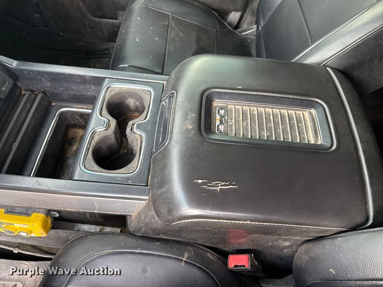 image for item EP0565 2018 Chevrolet Silverado 3500HD Crew Cab bale bed pickup truck